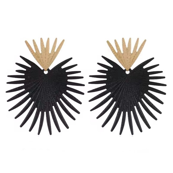 Zara “Radiance” Black Heart Crown Sunburst Sunbeam Sunray Regal Royal Earrings - Picture 7 of 9